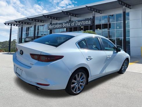 Used 2020 MAZDA MAZDA3 Sedan w/ Select Package image 4