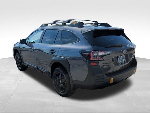 Used 2025 Subaru Outback Wilderness AWD/4WD image 7