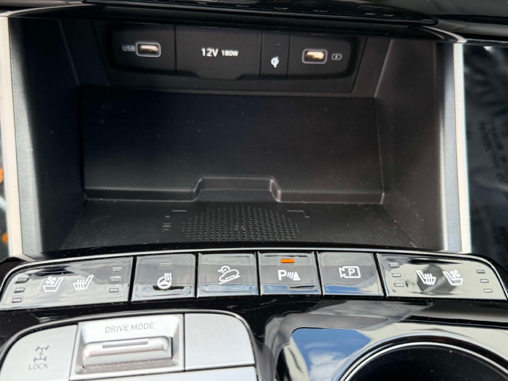 Used 2022 Hyundai Tucson Limited AWD/4WD image 25