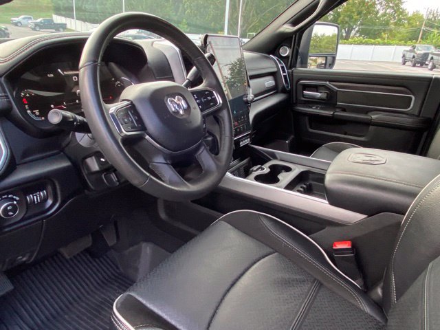 Used 2025 RAM 3500 Laramie AWD/4WD image 13