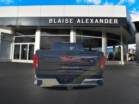 Used 2025 GMC Sierra 1500 SLT AWD/4WD image 3