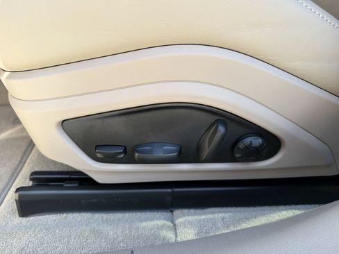 Used 2026 Porsche Panamera 4 E-Hybrid AWD/4WD image 20