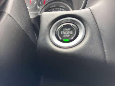 Used 2021 Chevrolet Suburban Z71 image 25