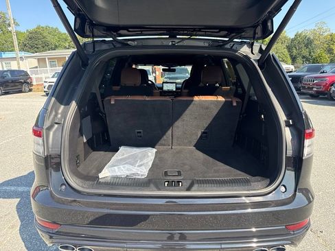 Used 2021 Lincoln Aviator Grand Touring w/ Equipment Group 302A AWD/4WD image 25