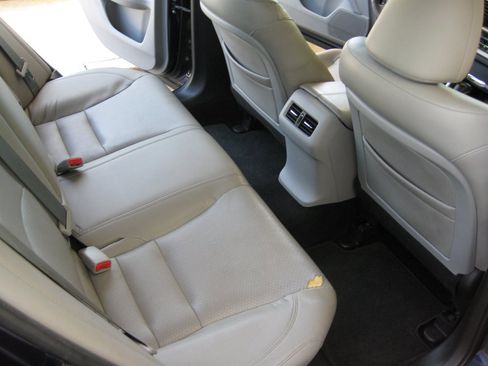 Used 2013 Honda Accord EX-L image 28