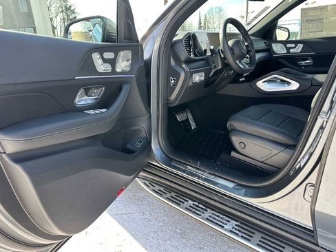 New 2026 Mercedes-Benz GLS 450 4MATIC image 21
