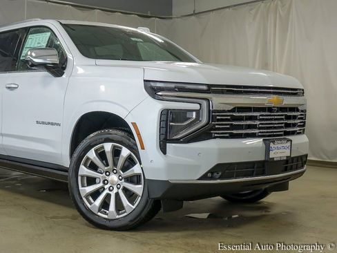 New 2026 Chevrolet Suburban Premier AWD/4WD image 3