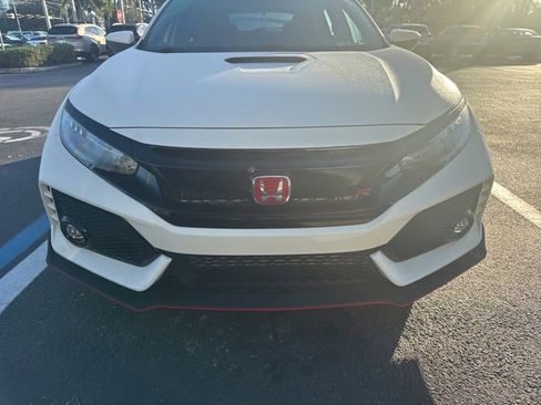 Used 2019 Honda Civic Type R image 2