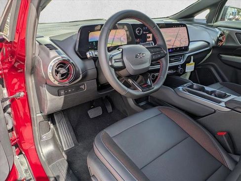 New 2026 Chevrolet Equinox EV RS image 3