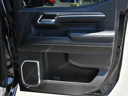 Used 2024 Chevrolet Silverado 1500 RST AWD/4WD image 43