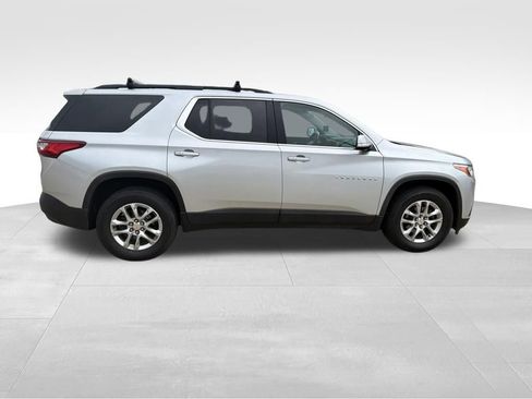 Used 2020 Chevrolet Traverse LT FWD image 4