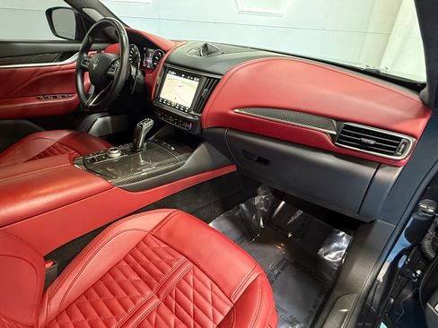 Used 2022 Maserati Levante Modena S AWD/4WD image 19