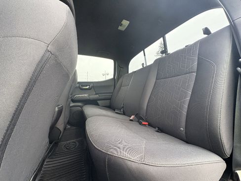 Used 2016 Toyota Tacoma TRD Off-Road w/ Premium & Technology Package image 37