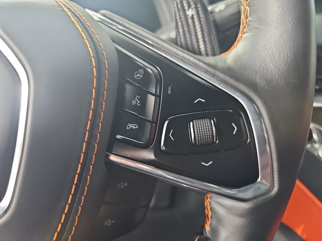 Used 2025 Chevrolet Corvette Z06 RWD image 22