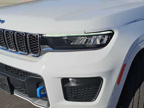 Used 2023 Jeep Grand Cherokee Overland w/ Luxury Tech Group IV image 36