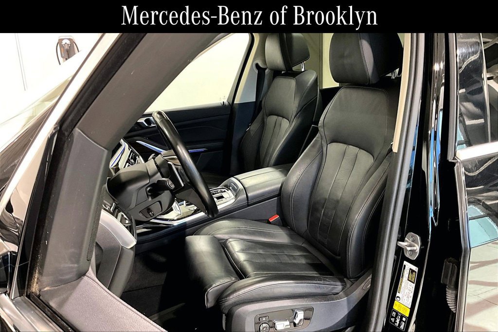Used 2021 BMW X7 xDrive40i w/ Premium Package 2 AWD/4WD image 8