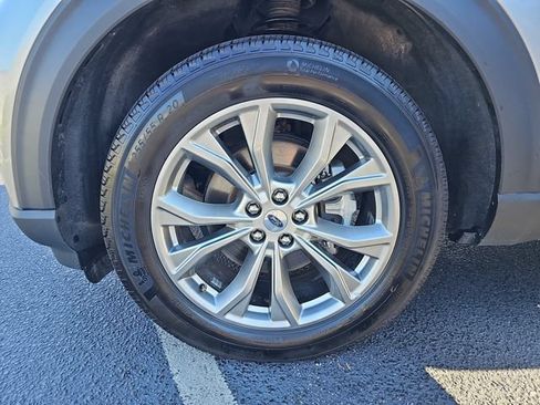 Certified 2023 Ford Explorer XLT w/ Equipment Group 202A AWD/4WD image 36