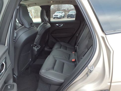 New 2026 Volvo XC60 B5 Ultra w/ Climate Package image 11