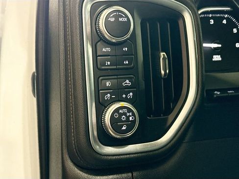 Used 2021 GMC Sierra 3500 AT4 w/ AT4 Premium Plus Package image 11