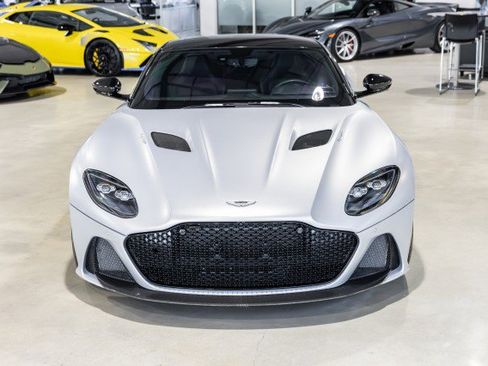 Used 2020 Aston Martin DBS Superleggera image 10