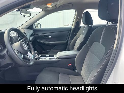 Used 2024 Nissan Sentra SV image 9