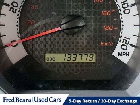 Used 2015 Toyota Tacoma 4x4 Double Cab image 9