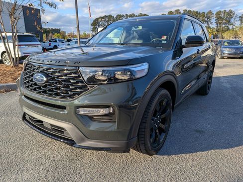 Certified 2023 Ford Explorer ST-Line w/ Class IV Trailer Tow Package image 9