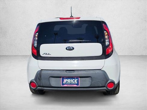 Used 2015 Kia Soul image 6