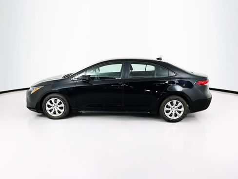 Certified 2025 Toyota Corolla LE FWD image 4