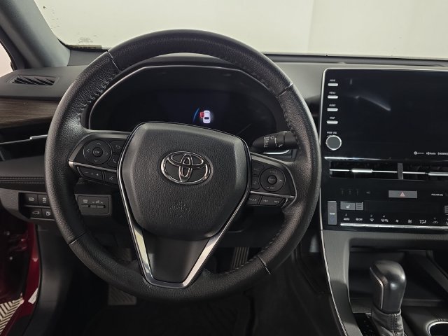Used 2022 Toyota Avalon XLE FWD image 12