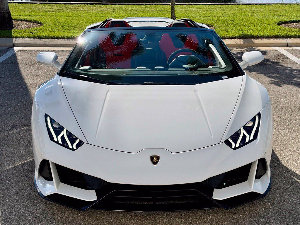 Used 2023 Lamborghini Huracan EVO AWD/4WD image 3
