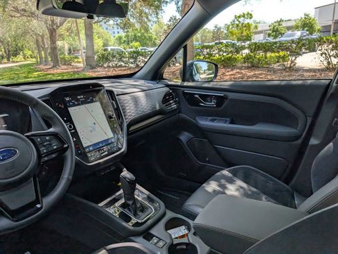 Used 2025 Subaru Forester Touring image 14