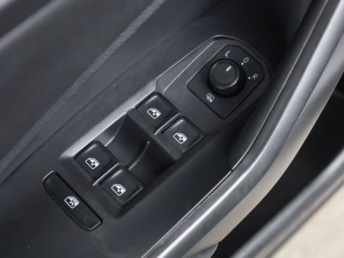 Used 2020 Volkswagen Jetta R-Line FWD image 38