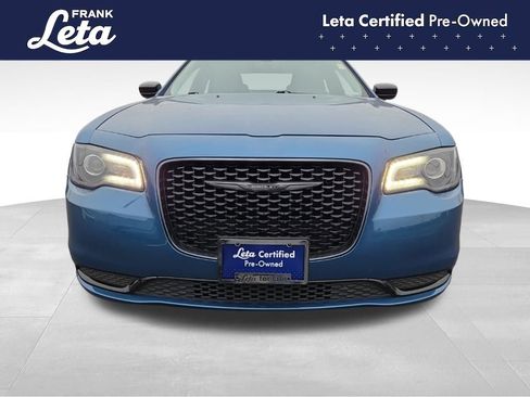 Used 2023 Chrysler 300 Touring w/ Sport Appearance Package image 14