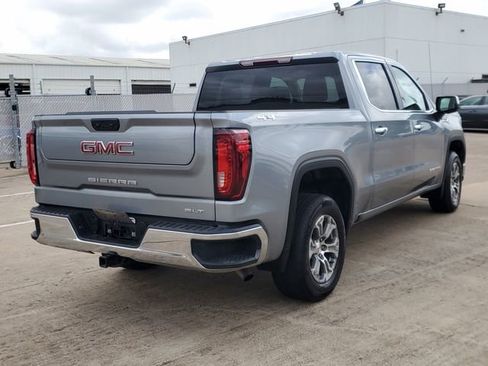 Used 2025 GMC Sierra 1500 SLT AWD/4WD image 3