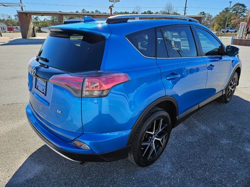 Used 2016 Toyota RAV4 SE image 6