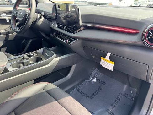 New 2026 Chevrolet Equinox RS w/ Convenience Package III FWD image 6