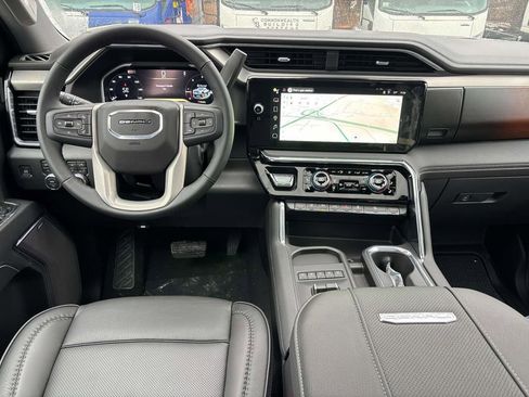 New 2026 GMC Sierra 3500 Denali w/ Denali Reserve Package AWD/4WD image 7