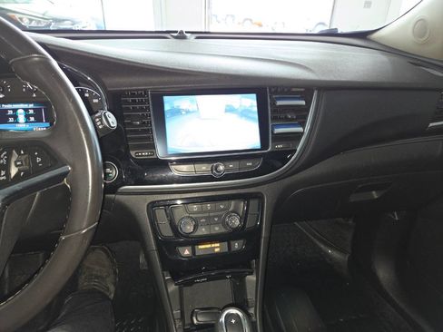 Used 2019 Buick Encore Preferred AWD/4WD image 34