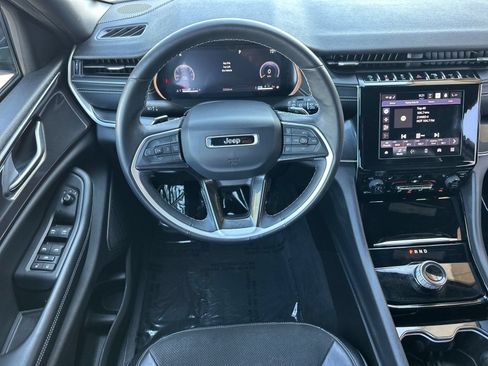 Used 2021 Jeep Grand Cherokee L Laredo AWD/4WD image 13