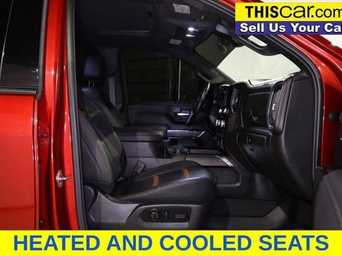 Used 2022 GMC Sierra 2500 AT4 w/ AT4 Preferred Package AWD/4WD image 13