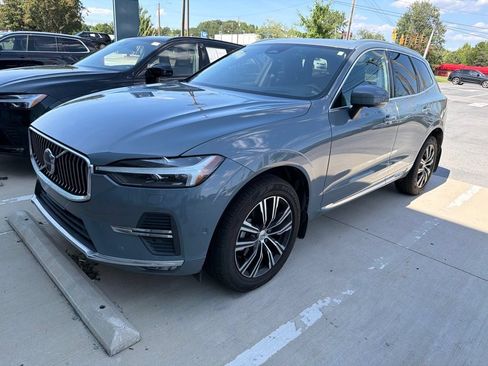 Used 2022 Volvo XC60 B5 Inscription w/ Advanced Package FWD image 3