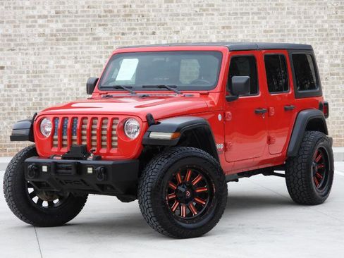 Used 2019 Jeep Wrangler Unlimited Sport S image 3