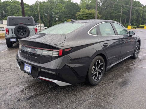 Used 2025 Hyundai Sonata SEL FWD image 4