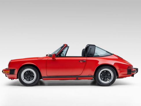 Used 1987 Porsche 911 Carrera RWD image 6