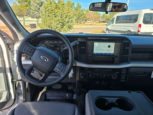 New 2026 Ford F550 4x4 Crew Cab image 34