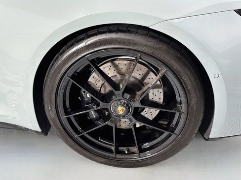 Certified 2026 Porsche 911 Carrera GTS RWD image 31