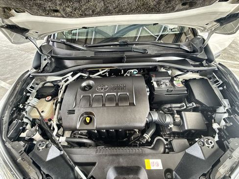 Used 2020 Toyota C-HR XLE image 20