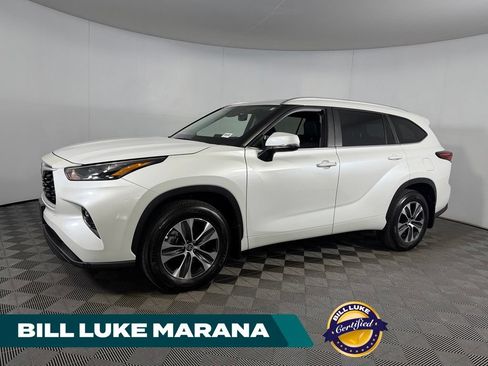 Used 2026 Toyota Highlander XLE AWD/4WD image 1