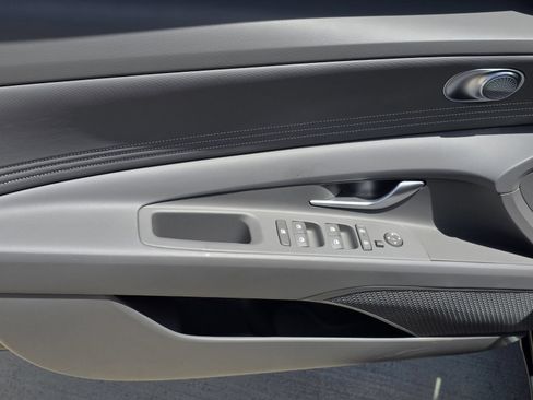 Certified 2026 Hyundai Elantra Sport FWD image 15